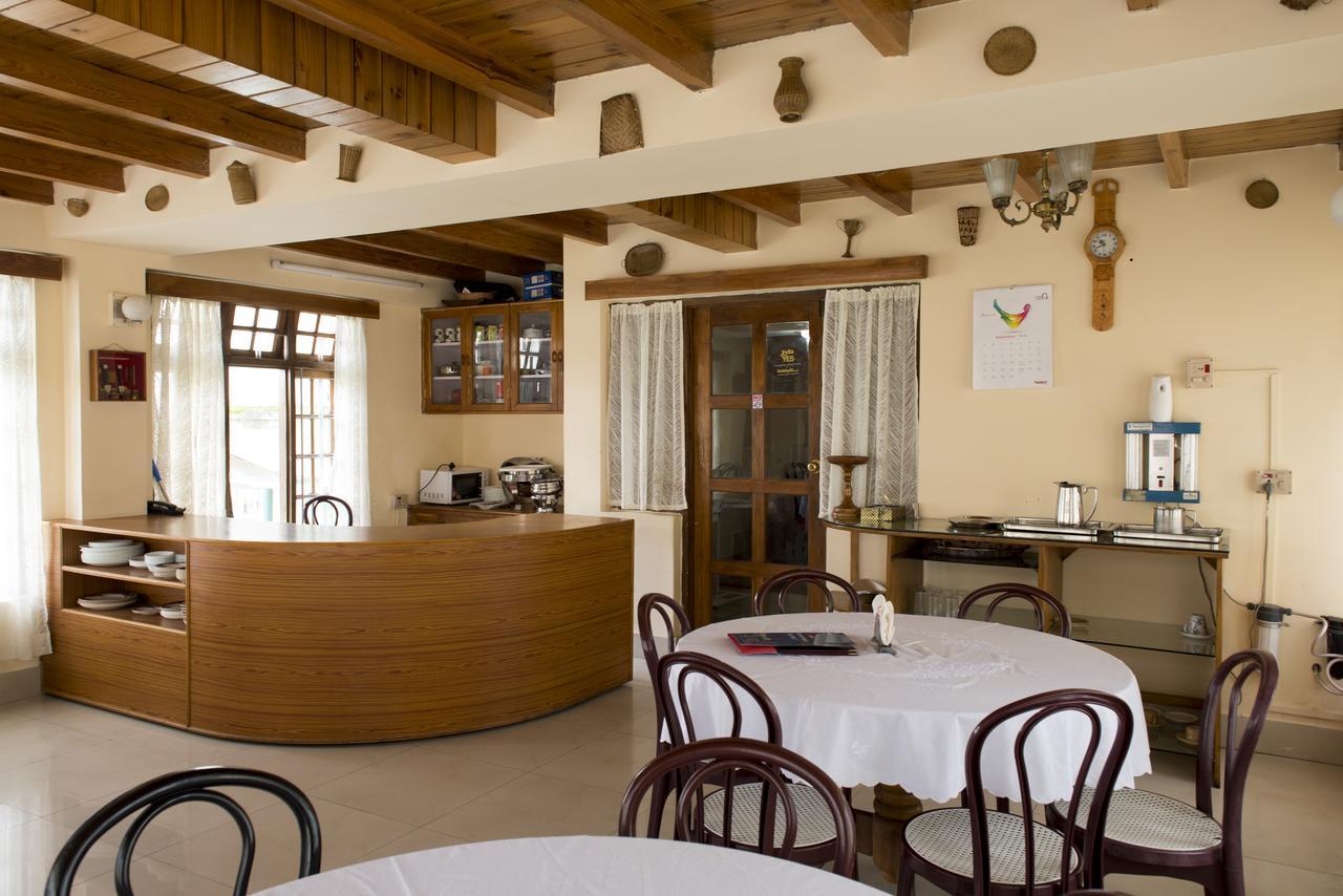 Oyo 2402 Hotel Highwinds Shillong Esterno foto