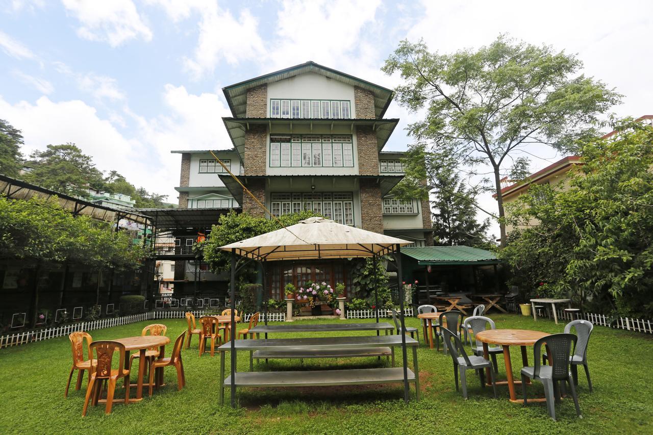 Oyo 2402 Hotel Highwinds Shillong Esterno foto